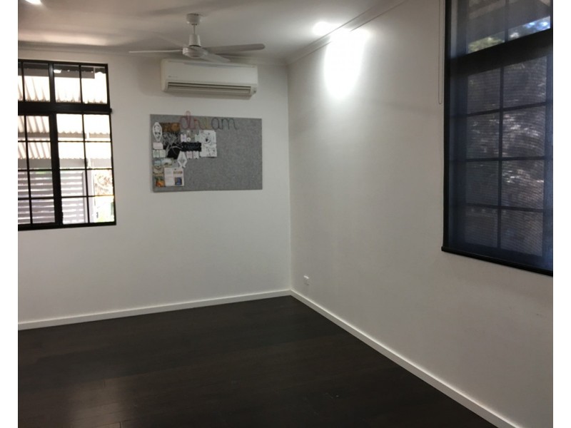 4/37 Hale Street, Townsville City QLD 4810