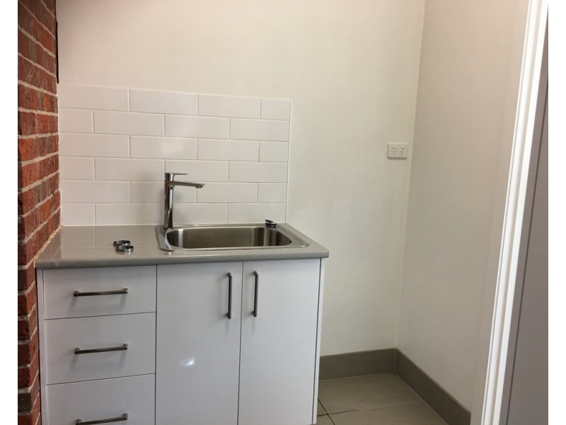 4/37 Hale Street, Townsville City QLD 4810