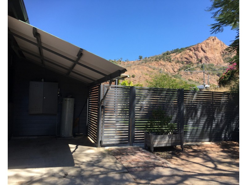 4/37 Hale Street, Townsville City QLD 4810