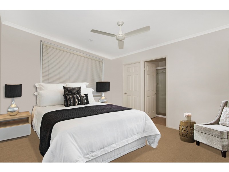 56 Thorn Street, Mount Louisa QLD 4814