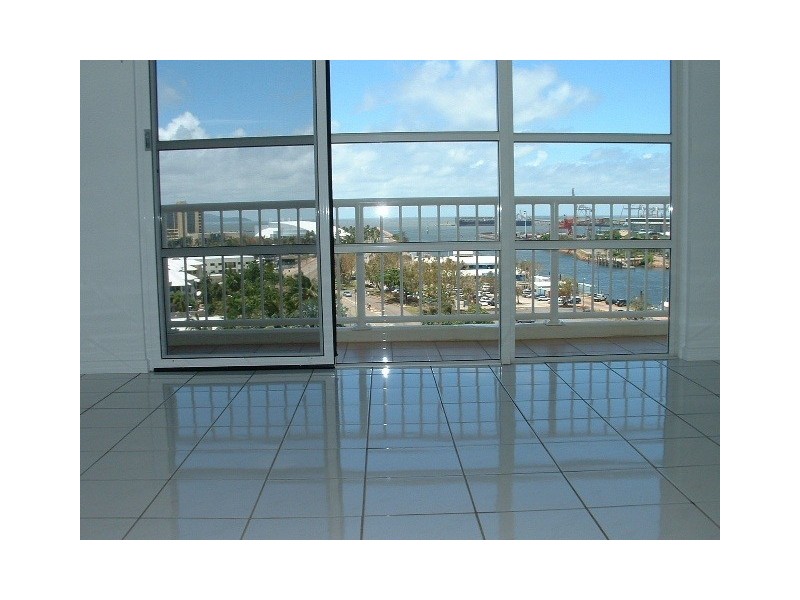 9C/3-7 The Strand, Townsville QLD 4810
