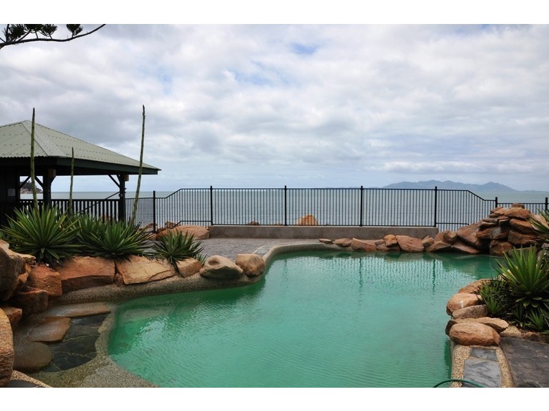 12A Boulder Court, Magnetic Island QLD 4819