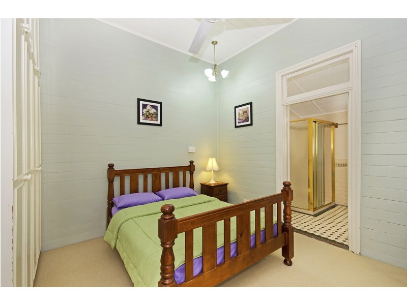 64 Paxton Street, North Ward QLD 4810