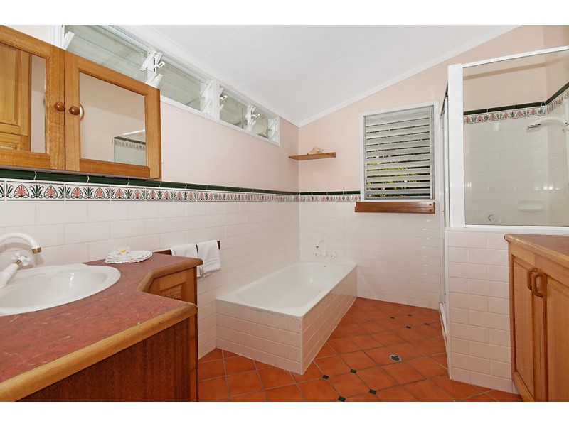 64 Paxton Street, North Ward QLD 4810