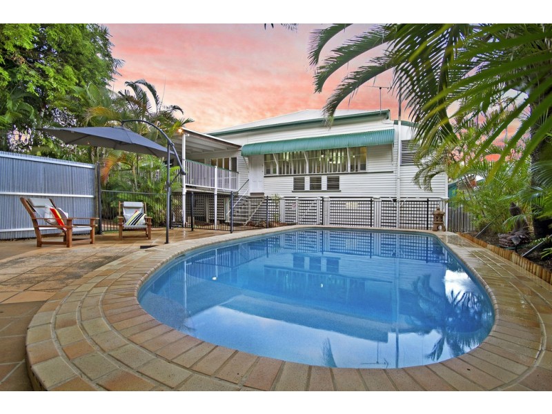 64 Paxton Street, North Ward QLD 4810