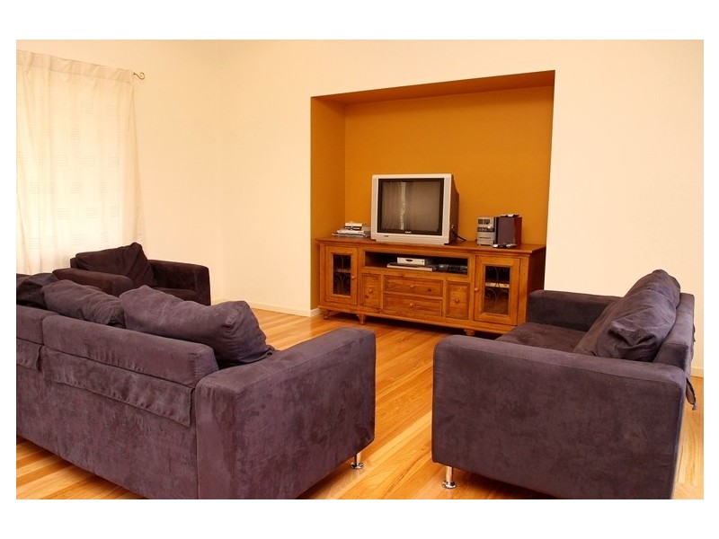 12 Bayside Court, Magnetic Island QLD 4819