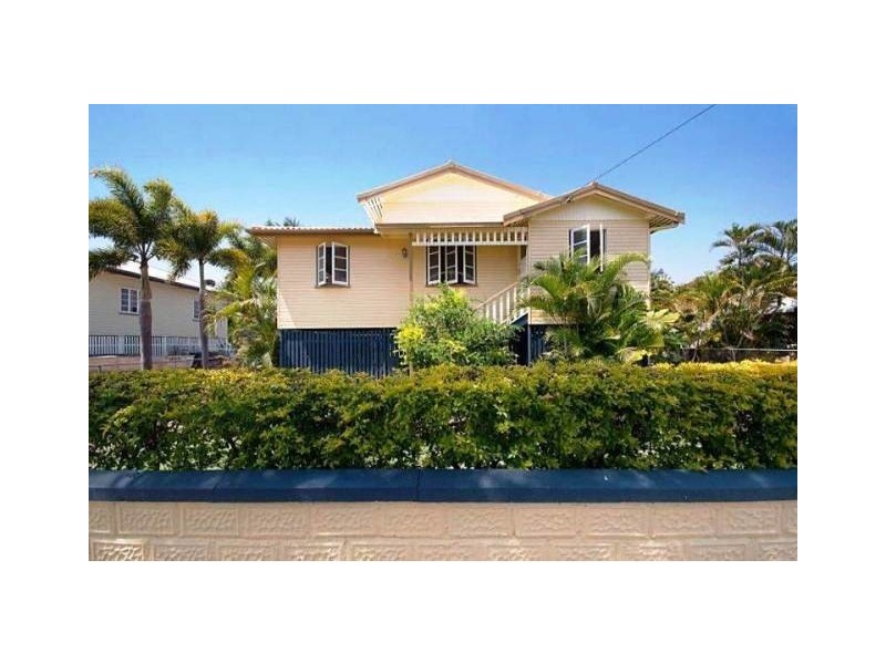 7 Tenth Ave, South Townsville QLD 4810