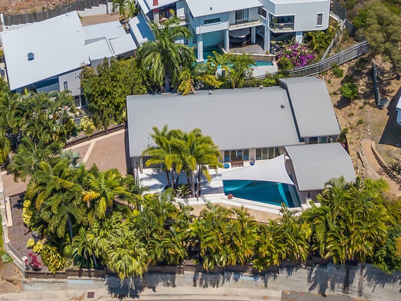 2 Yarrawonga Drive, Castle Hill QLD 4810