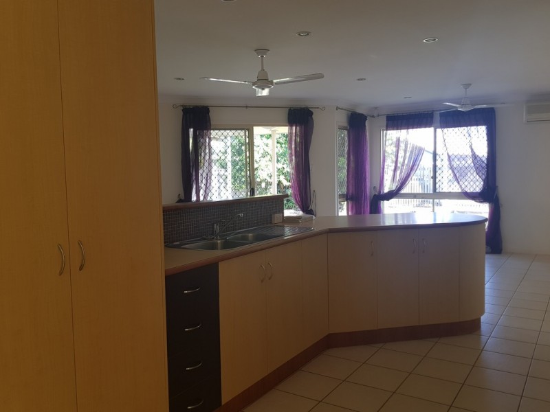 10 Scarisbrick Drive, Kirwan QLD 4817
