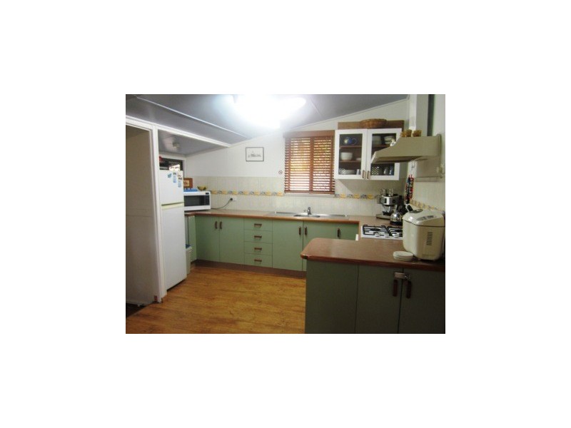 7 Mandalay Avenue, Magnetic Island QLD 4819
