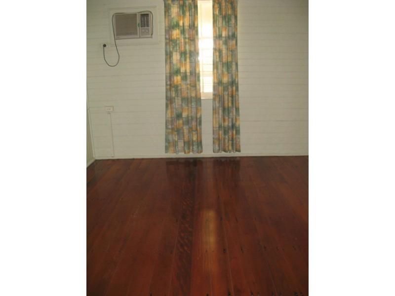 56 Tully Street, South Townsville QLD 4810