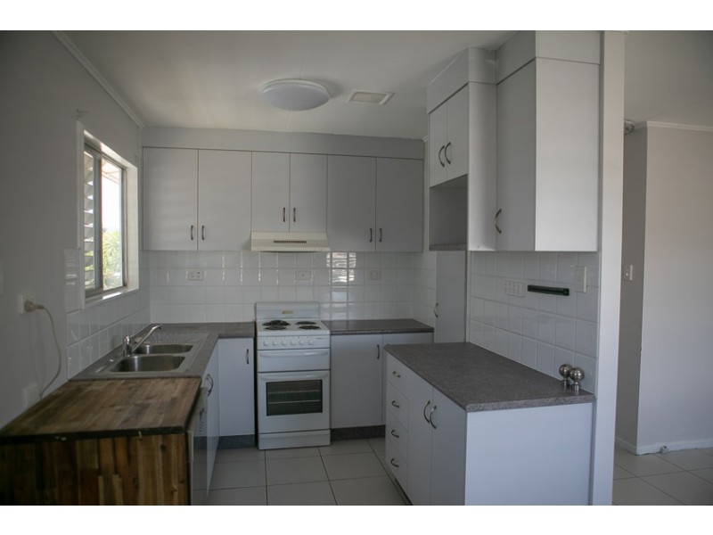 4 Bancroft Street, Mount Louisa QLD 4814