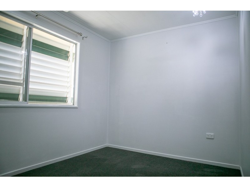 4 Bancroft Street, Mount Louisa QLD 4814