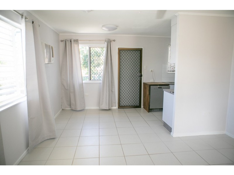 4 Bancroft Street, Mount Louisa QLD 4814