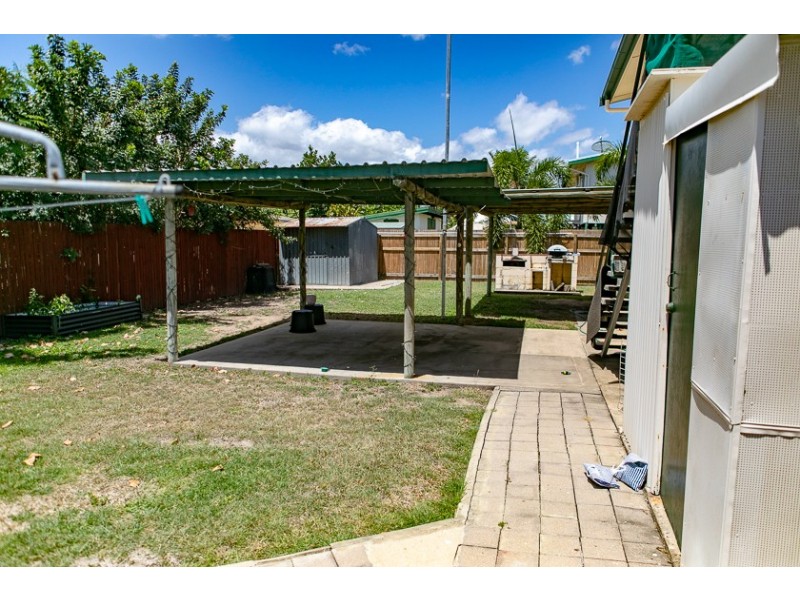 4 Bancroft Street, Mount Louisa QLD 4814