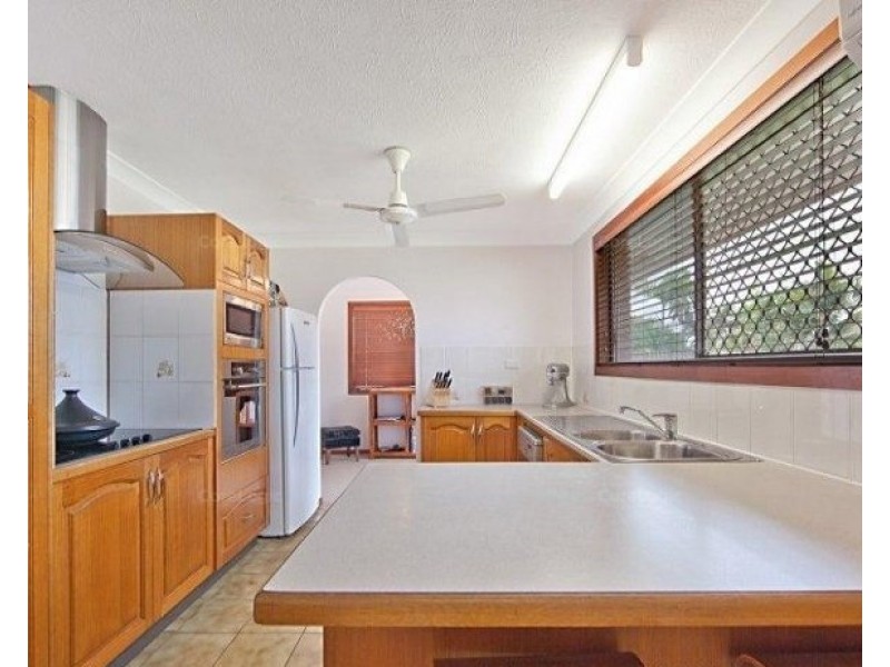 10 Malaga Street, Kirwan QLD 4817