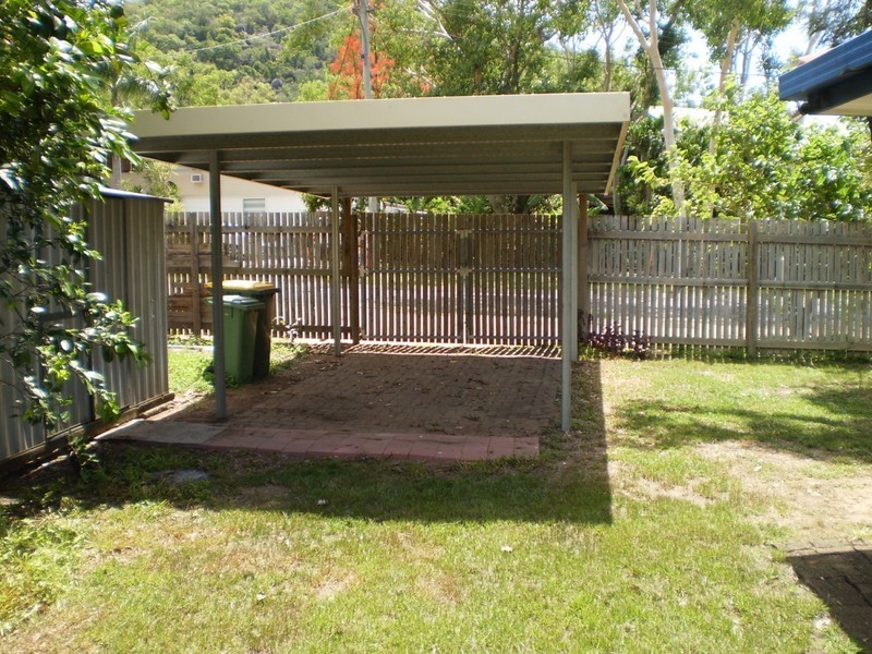 1/19 Mandalay Avenue  Nelly Bay, Magnetic Island QLD 4819