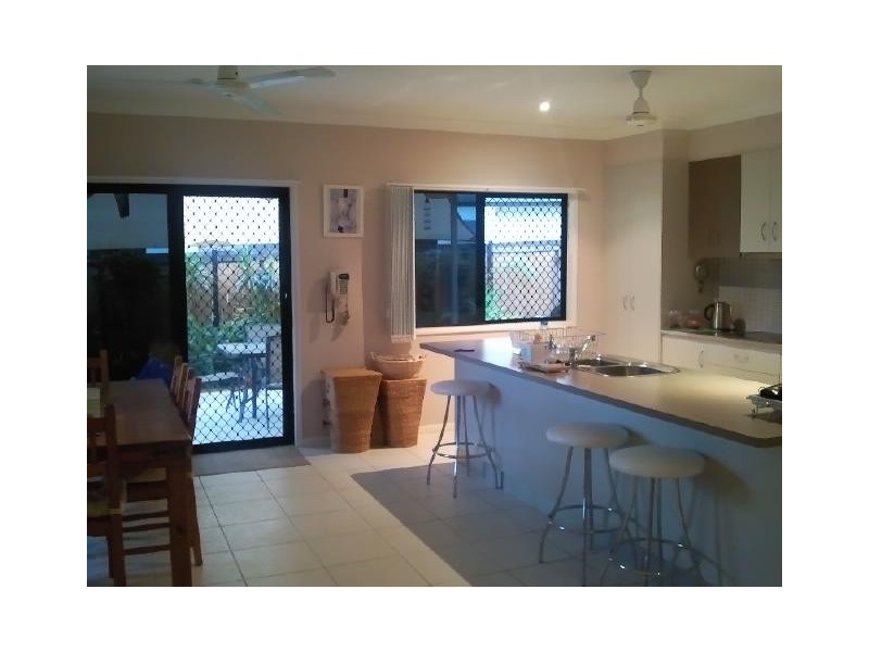 19 Minaret Way, Mount Louisa QLD 4814