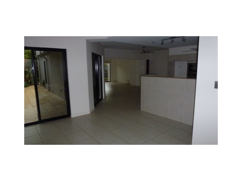 9 Springbrook Parade, Idalia QLD 4811