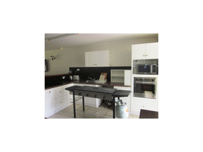2/53 Picnic Street, Magnetic Island QLD 4819