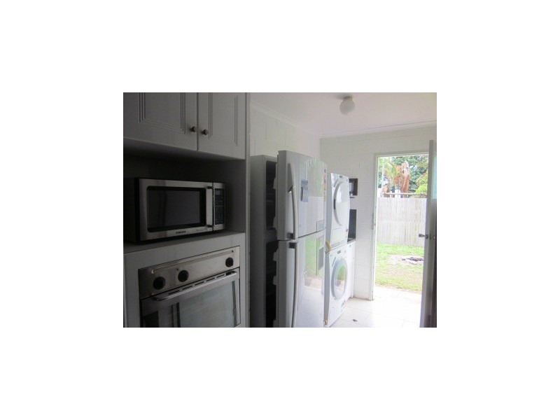 2/53 Picnic Street, Magnetic Island QLD 4819
