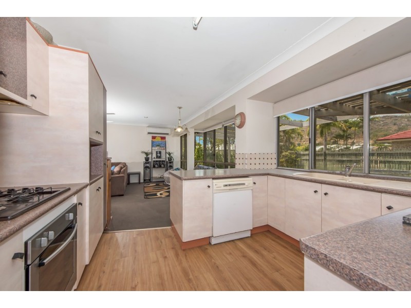 580 Bayswater Road, (Entrance via 1 Santa Lucia Dve), Mount Louisa QLD 4814