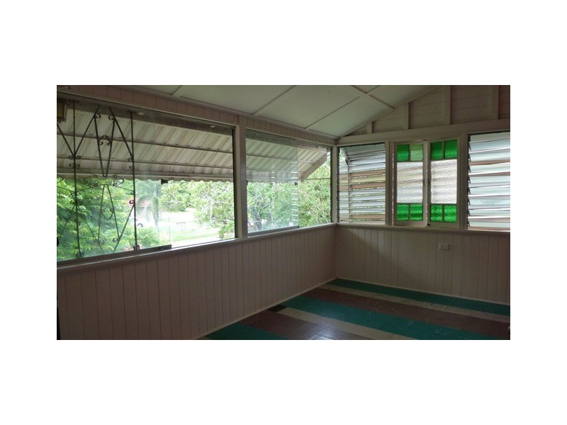 38 Roberts Street, Hermit Park QLD 4812