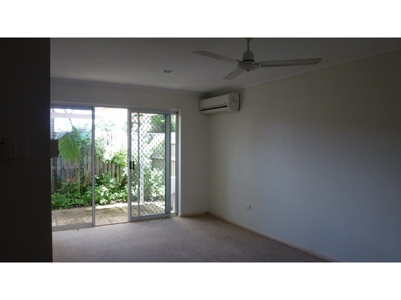 10/6-8 Benson Street, Rosslea QLD 4812