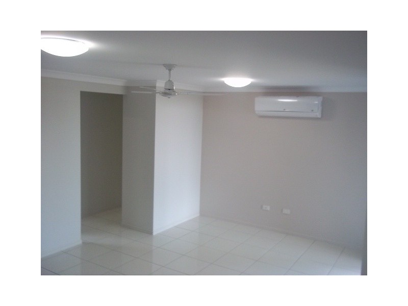 16 Yanooa Street, Bushland Beach QLD 4818