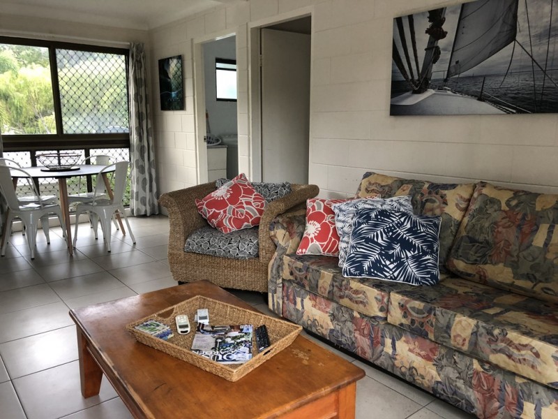 4/2 Endeavour, Arcadia QLD 4819