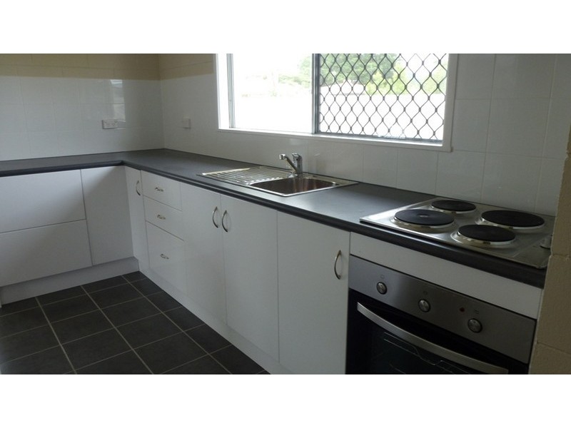 24  San Vito Crescent, Rasmussen QLD 4815