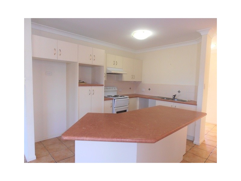 13 Kinnardy Street, Burdell QLD 4818