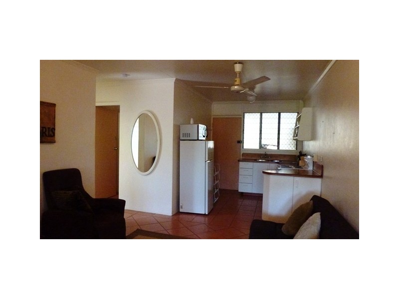 7 Jones Street, Townsville City QLD 4810