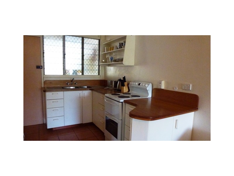 7 Jones Street, Townsville City QLD 4810