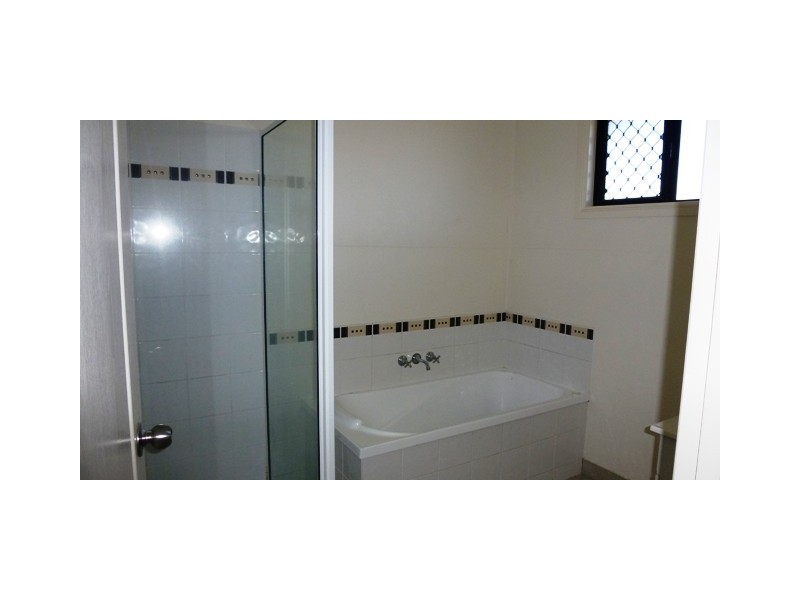 12 Amy Court, Kelso QLD 4815