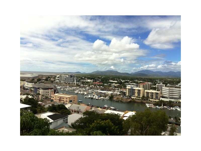 5/16 Willmett Street, Townsville City QLD 4810