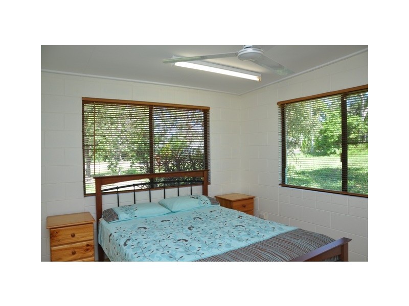 24 Barbarra Street, Magnetic Island QLD 4819