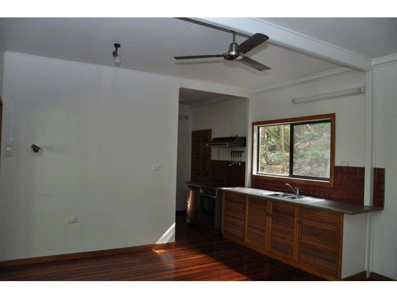 16b Olympus crescent, Magnetic Island QLD 4819