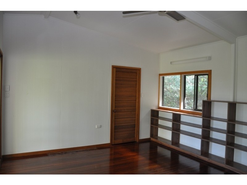 16b Olympus crescent, Magnetic Island QLD 4819