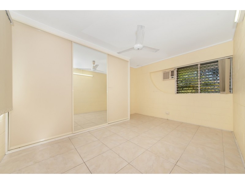 4/6 Burke Street, North Ward QLD 4810