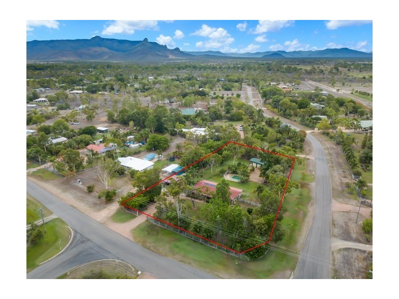 27 Shetland Place, Kelso QLD 4815