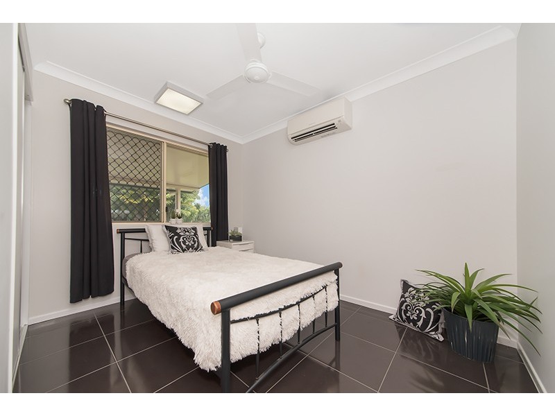 27 Shetland Place, Kelso QLD 4815