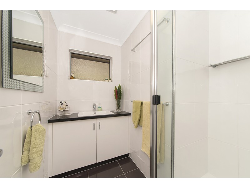 27 Shetland Place, Kelso QLD 4815