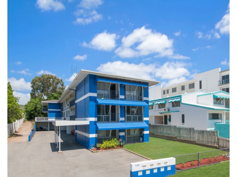 1/104 The Strand, North Ward QLD 4810