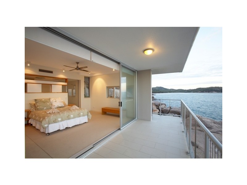 5204 One Bright Point, Sooning Street, Magnetic Island QLD 4819