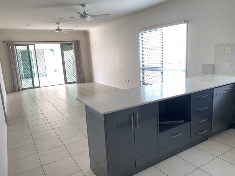 30 Allen Street, South Townsville QLD 4810