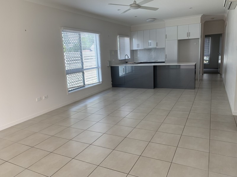 30 Allen Street, South Townsville QLD 4810