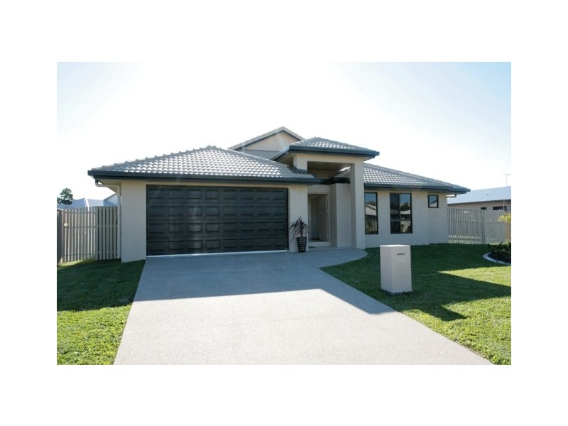 4 Fitzallan Street, Bushland Beach QLD 4818