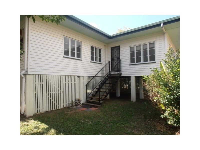 38 Putt Street, Railway Estate QLD 4810