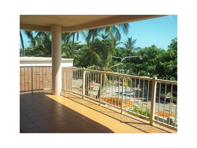 3/93 The Strand, North Ward QLD 4810